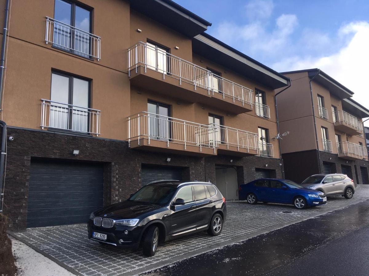 Apartmany Na Vyhledech Loučná pod Klínovcem Екстериор снимка