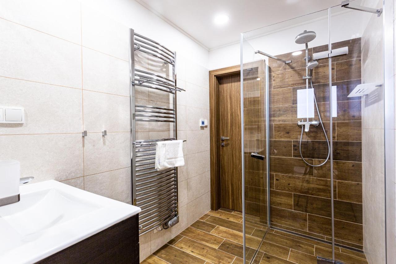 Apartmany Na Vyhledech Loučná pod Klínovcem Екстериор снимка